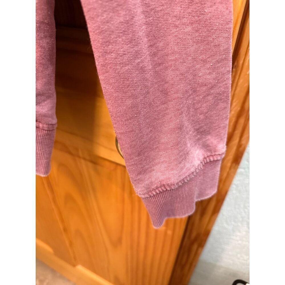 Harry Potter Gryffindor Crest Mauve Crewneck Sweater size XL - Picture 2 of 10